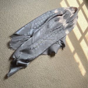 Louis Vuitton Monogram Scarf/Shawl